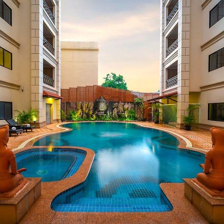 Dragon Royal Angkor Hotel Siem Reap Exterior photo